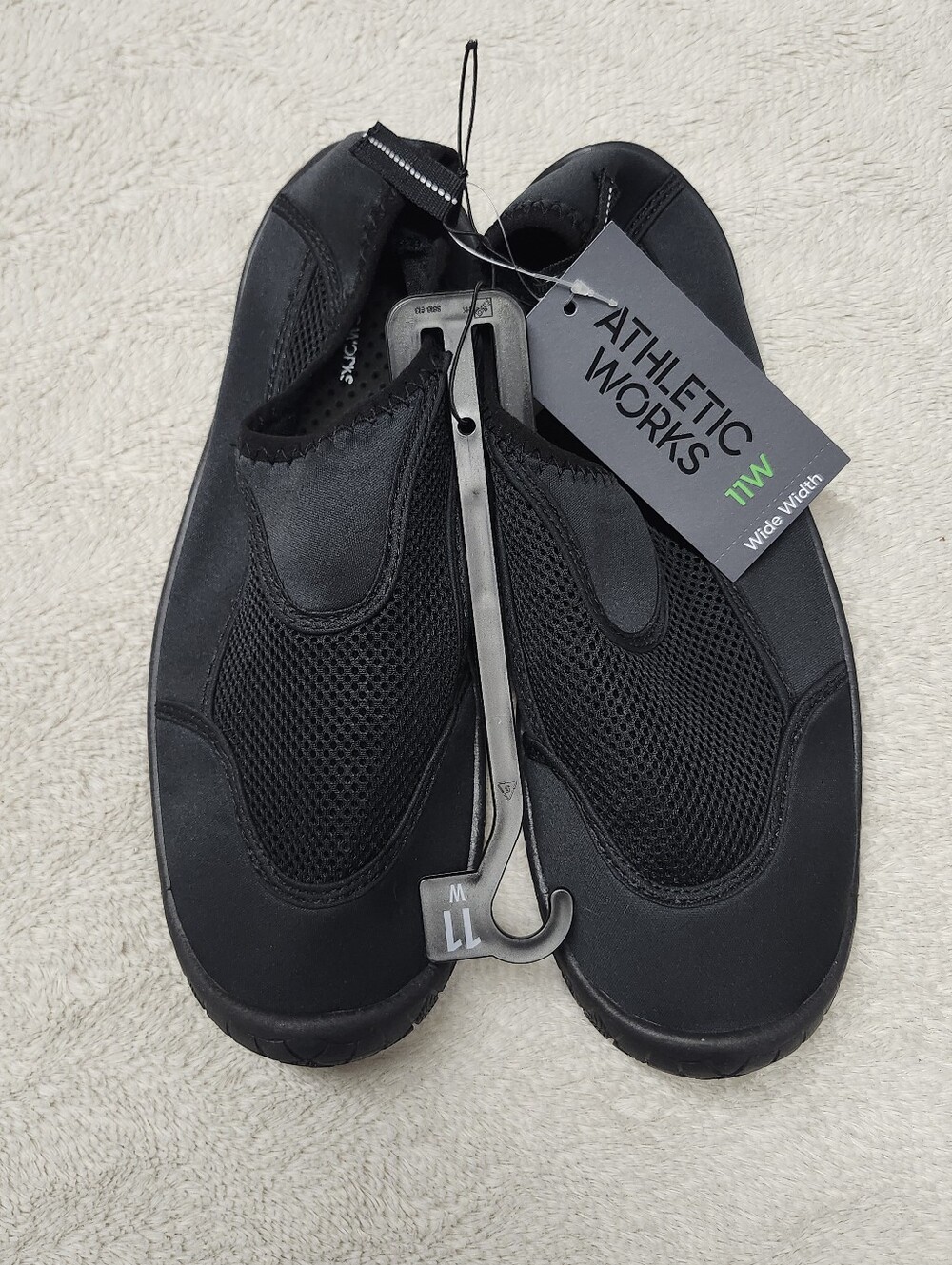 • Athletic Works Women's Water Shoes Size 11W Wide Width Black Aqua Socks NWT